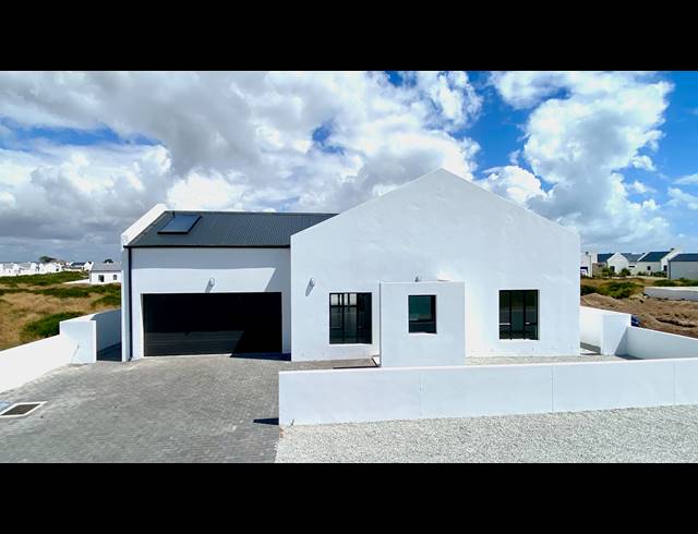 4 BEDROOM HOUSE FOR SALE IN ATLANTIC SANDS PRIVATE ESTATE